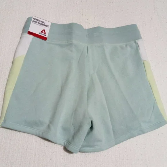 Reebok Relaxed Short - NWT - Picture 4 of 4